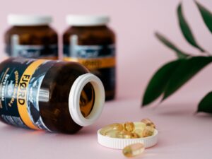Glass vs Plastic Supplement Bottles: Malaysia Guide — Photo via Pexels