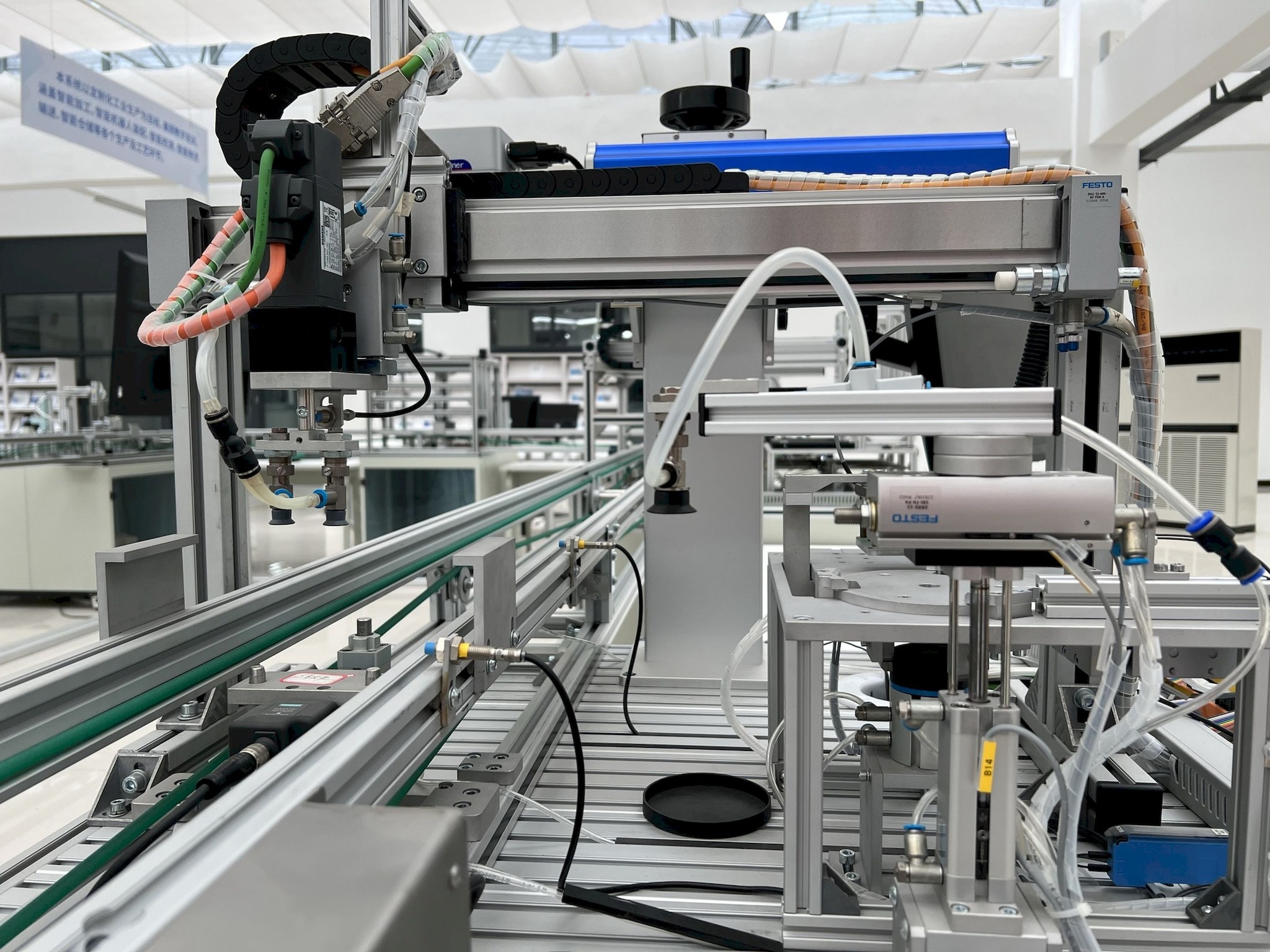 Supplement Production Line Automation: What It Means for Your Brand — Photo via Pexels