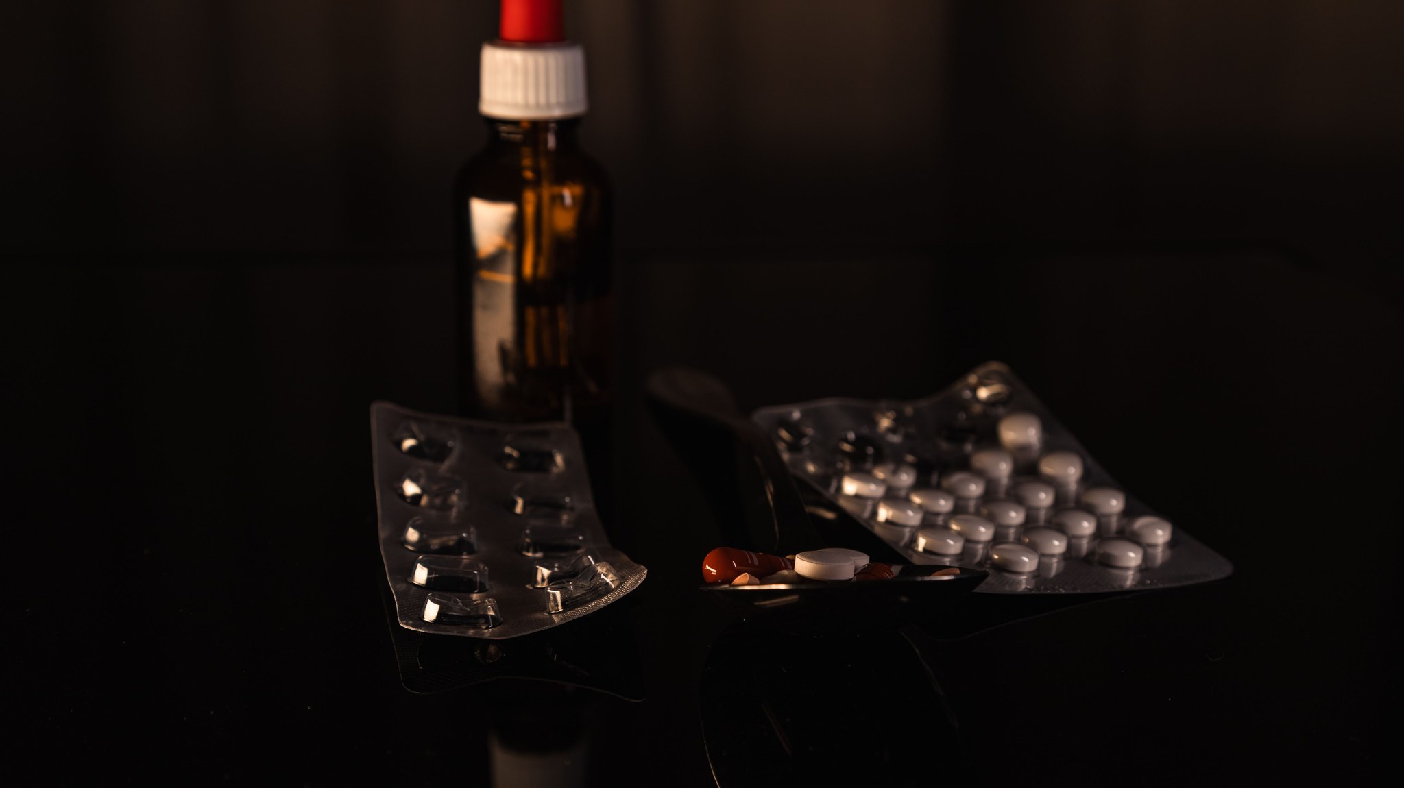 Blister Packing vs Bottle Packaging: Which Is Better? — Photo via Pexels
